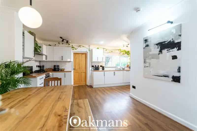 3 Bedroom Semi-Detached House for Sale - Potential for Five Bedrooms