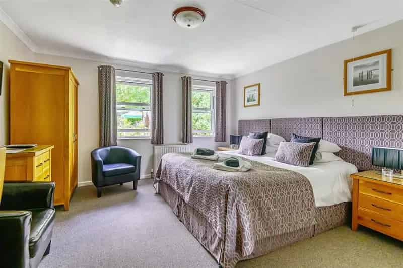 12 Bedroom Terraced House For Sale
