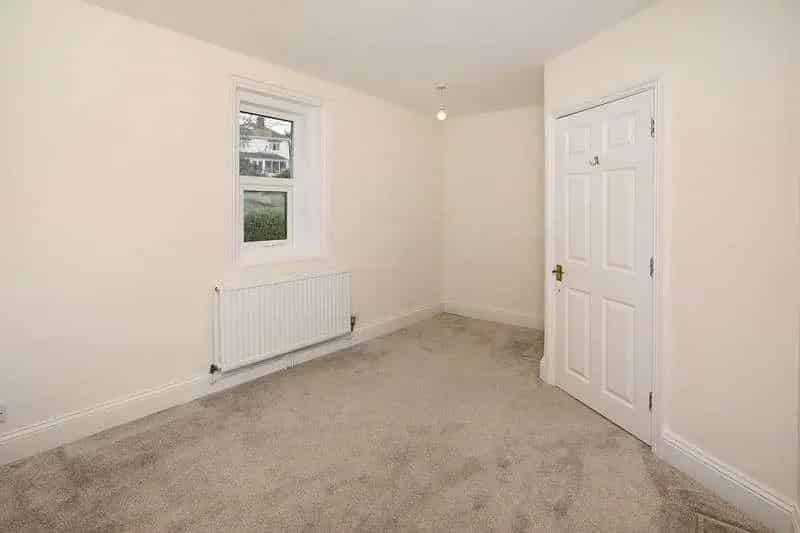 2 Bed Flat for Sale with Sea Views and Parking