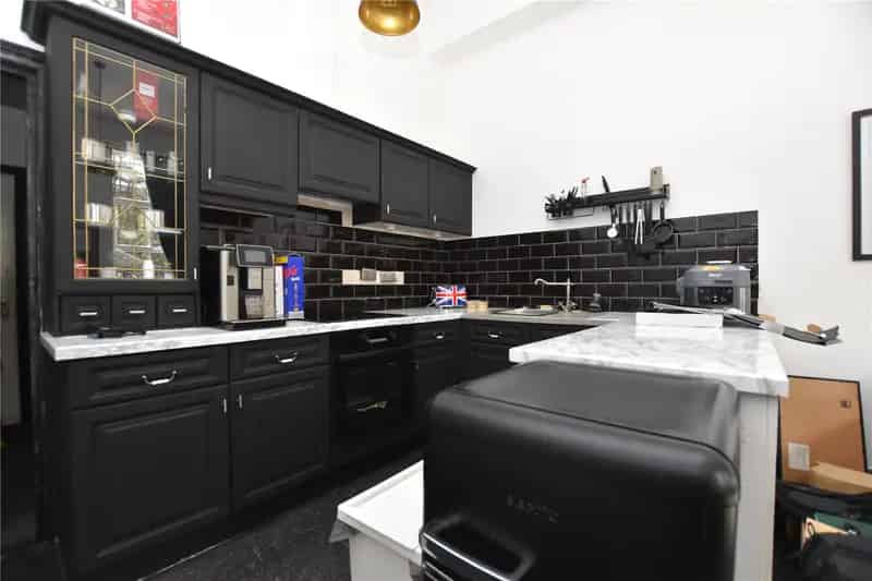 Two Bedroom Apartment in Morley - Modern Living and City Convenience