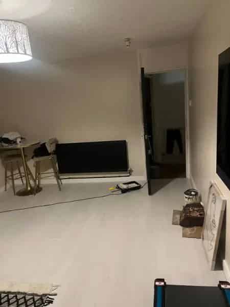 Spacious 2-Bed Flat with Loft Balcony and Storage