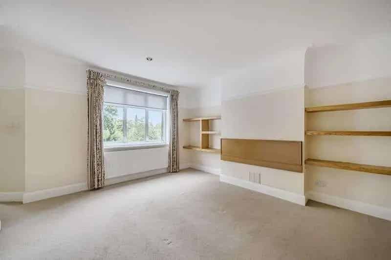 4 Bed House for Sale Near Ealing Common