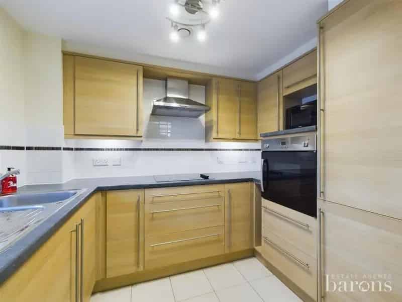 1 Bedroom Retirement Apartment for Sale in Lady Susan Court