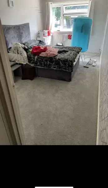 Flat For Rent in Walsall, England