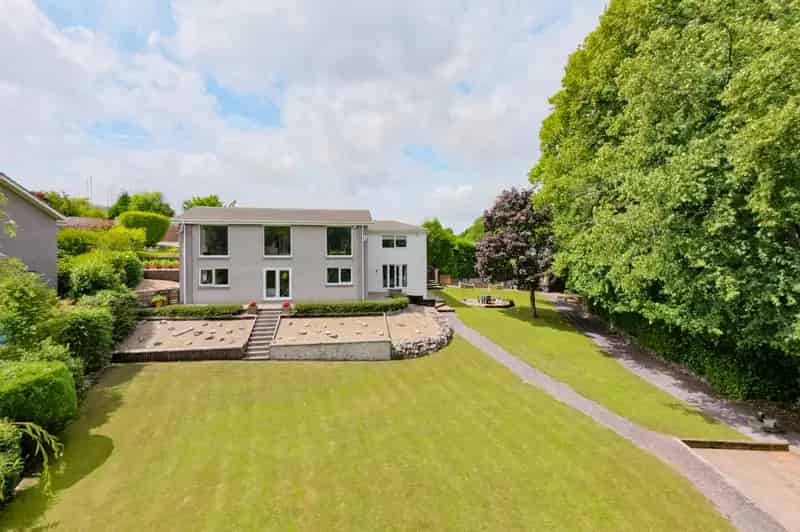 5 Bedroom Detached House for Sale in Derwen Fawr Swansea
