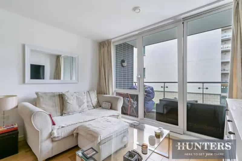 1 Bed Apartment for Sale Great West Quarter Brentford