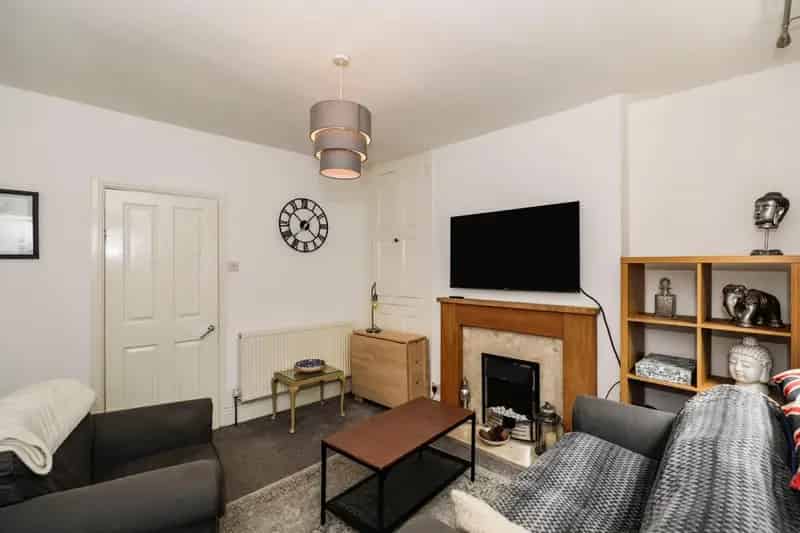 2 Bedroom House for Sale Near Harrogate Town Centre