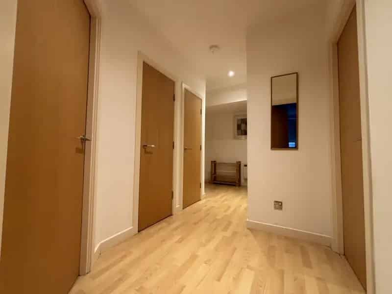 2 Bedroom Flat For Sale Centrally Located
