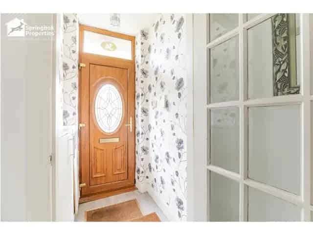 Semi Detached Family Home for Sale