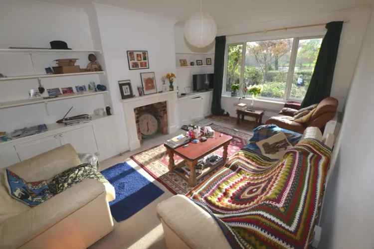 2 Bedroom Riverside Maisonette House to Rent