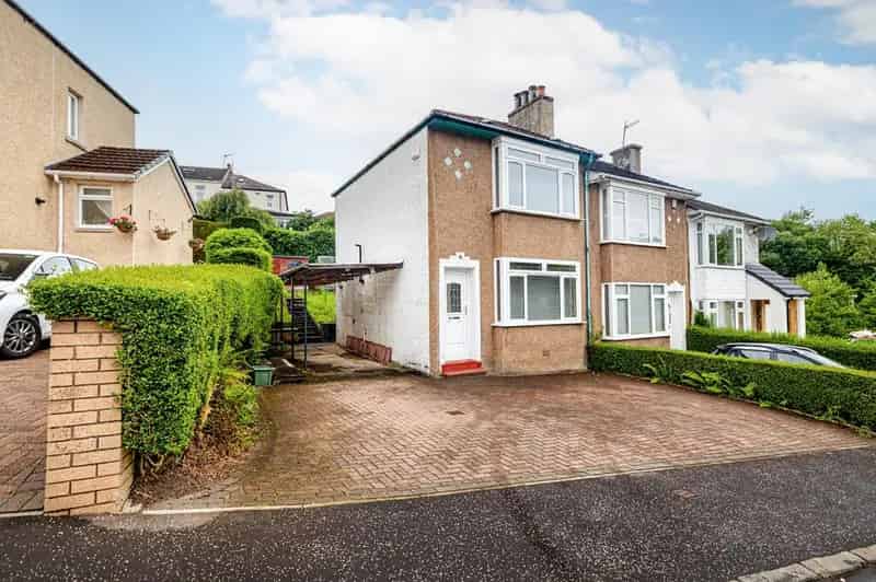 2 Bedroom Terraced House Newton Mearns Near Glasgow