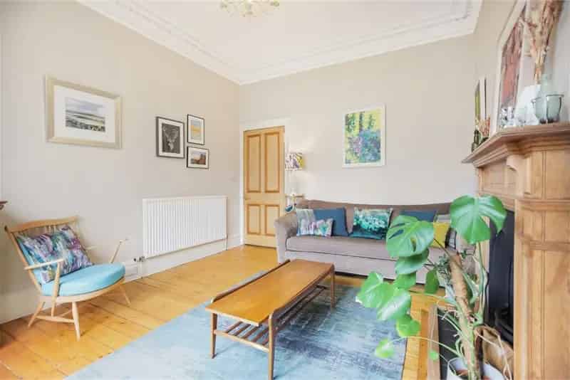 1 Bed Flat Comely Bank Edinburgh Spacious Modern Flat