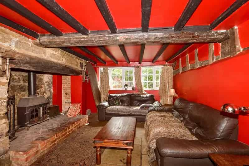 2 Bedroom Grade II Listed Cottage For Sale