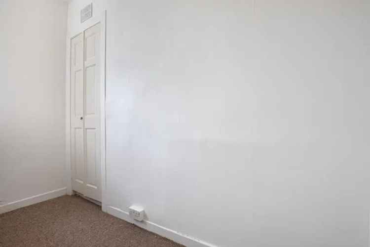1 Bedroom Flat for Sale in Aberdeen Holburn Street