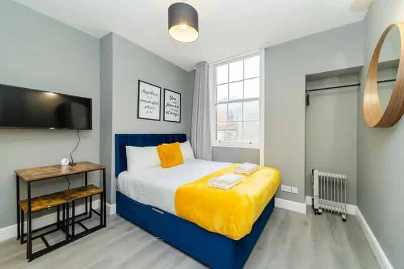 Studio Flat for Rent Fully Furnished