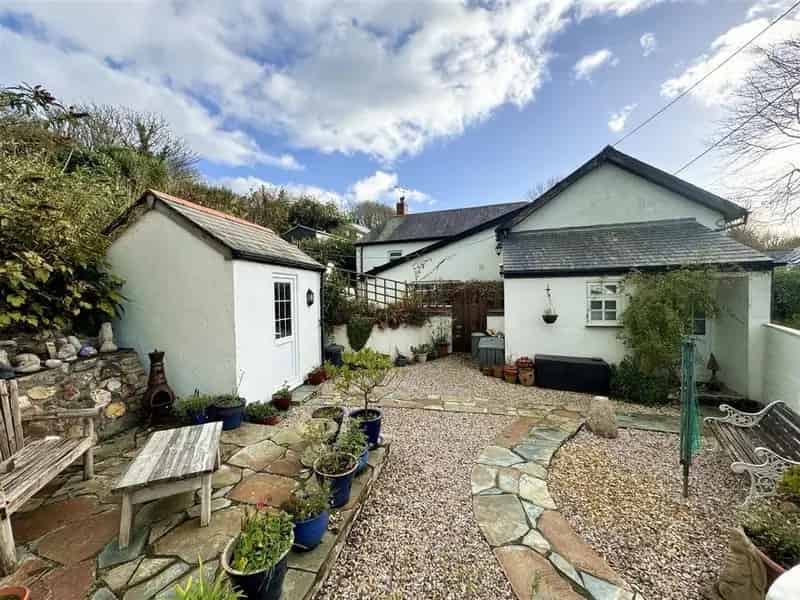 2 Bedroom Cottage for Sale