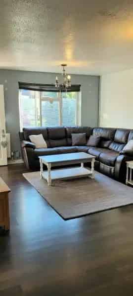 2 Bed Semi-Detached House Near Amenities and Schools