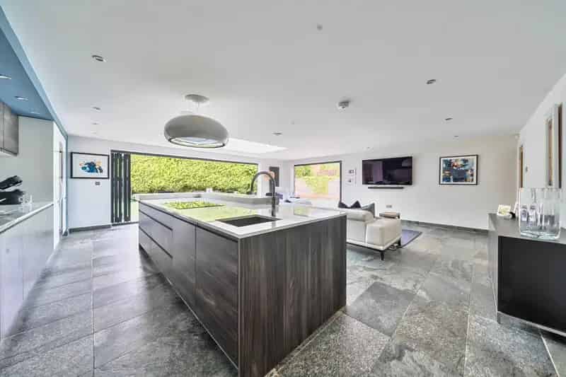 4 Bedroom House For Sale Ellenbrook