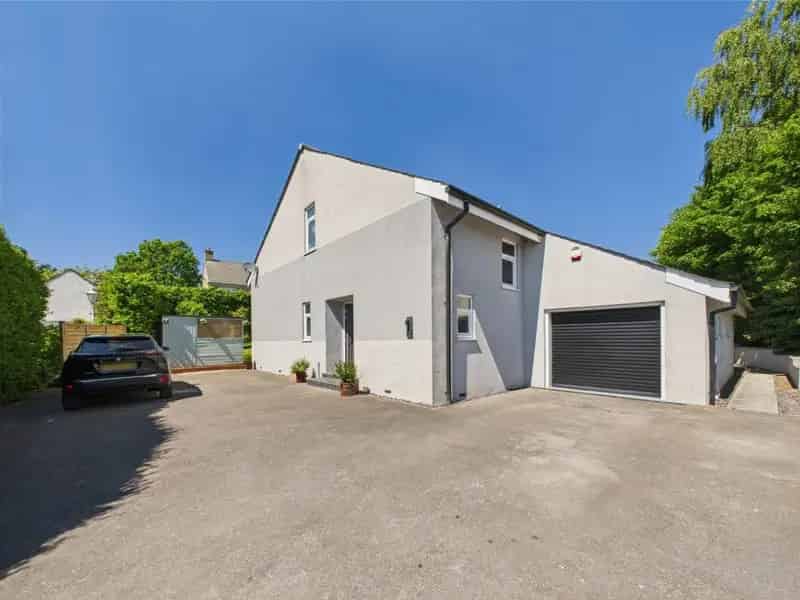 4 Bedroom Energy Efficient House For Sale Near East Morton