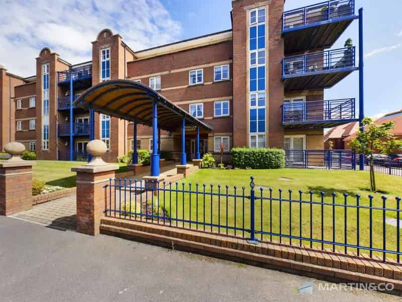 2 Bedroom Flat To Rent