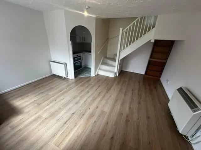 One Bedroom House in Toftwood - Zero Deposit Available