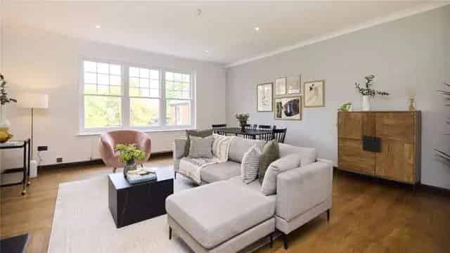Hampstead Village Apartment First Floor 2 Beds Ensuite