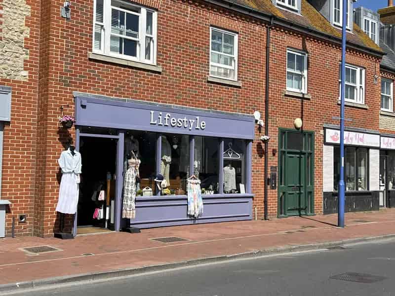Retail Premises For Sale or Lease Selsey Town Centre