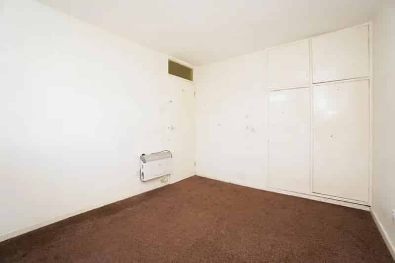 2 bedroom Flat
 For Sale