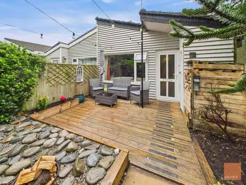 2 Bedroom Terraced House for Sale in Mount Hawke