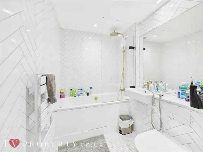 Modern 1 Bedroom Apartment Beaufort House Prime City Location