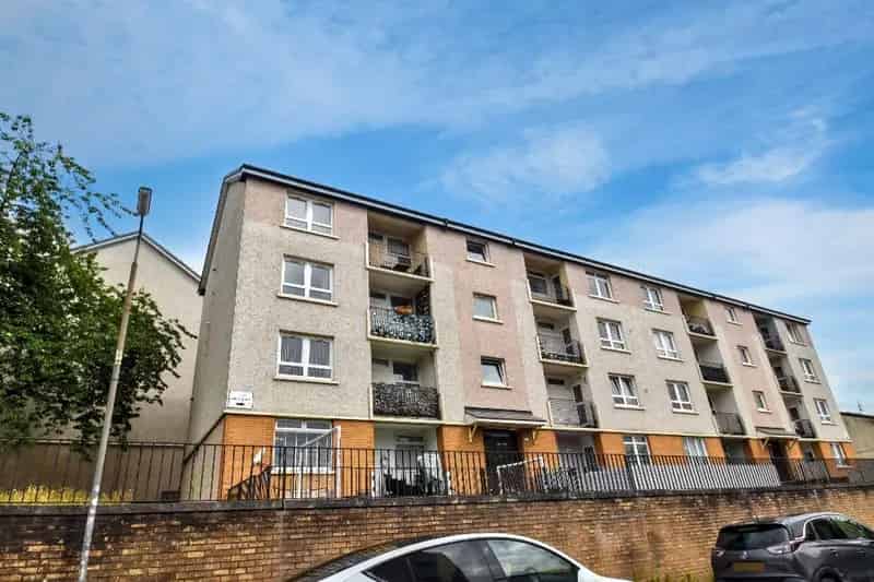 2 Bedroom Flat for Sale in Scotland