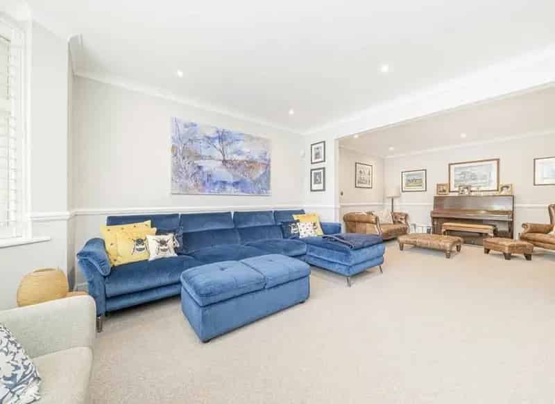 Four Bedroom Detached House with Garden Studio and Off Street Parking