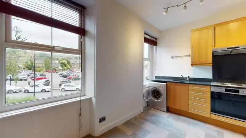 2 bedroom Flat
 To Let