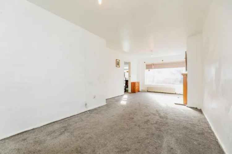 3 Bed Semi-Detached House For Sale - No Upward Chain