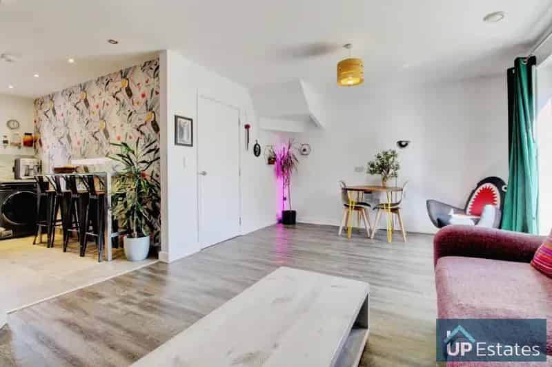 3 Bedroom Eco-Friendly Semi-Detached House to Rent