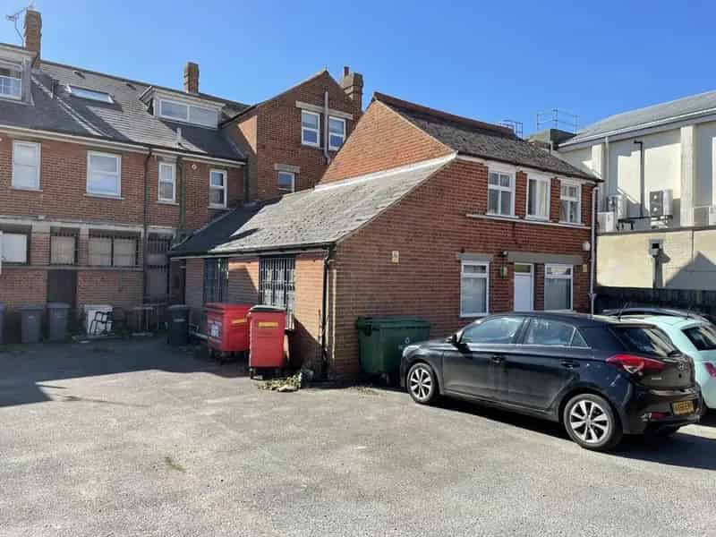 Felixstowe Commercial Building 2085 sq ft Office Space Class E Use Potential Conversion