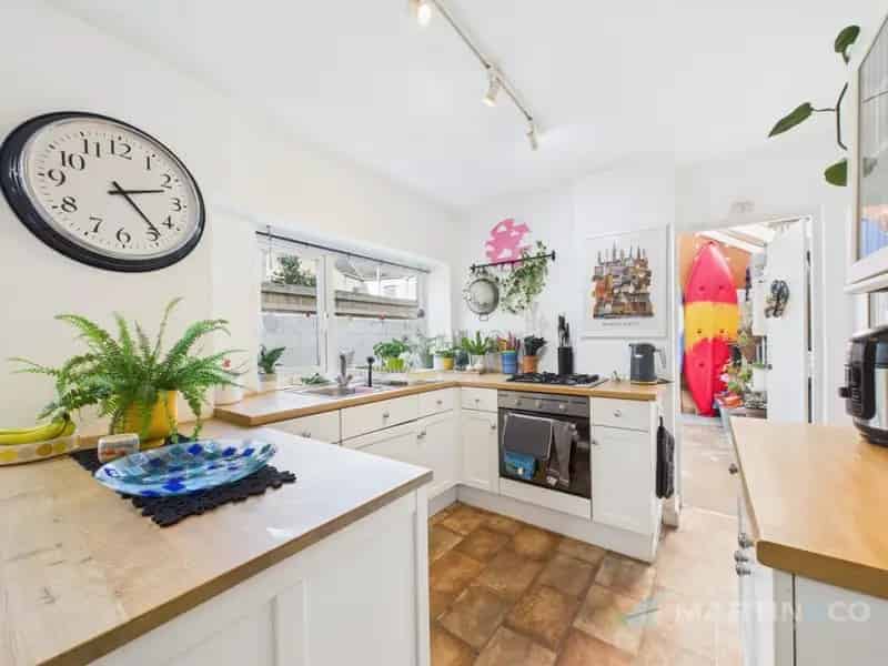 3 Bedroom House For Sale Near City Centre