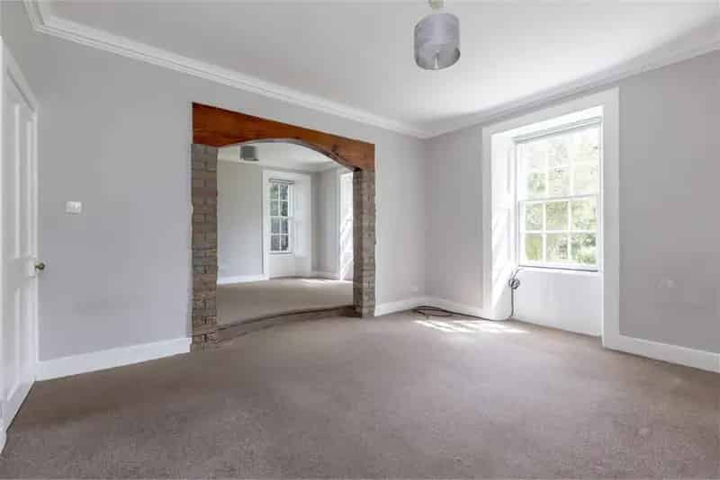 3 Bed Detached Cottage Bush Estate Near Penicuik