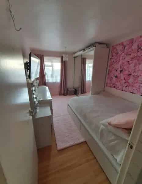 1 Bed Flat Near Clissold Park  Quiet and Peaceful