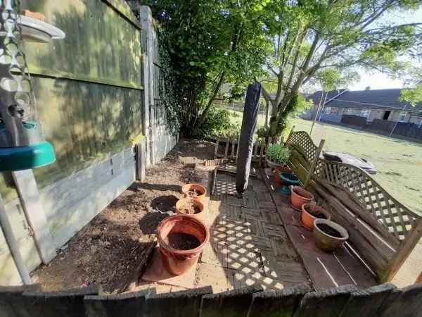 Bungalow For Rent in Ashford, England