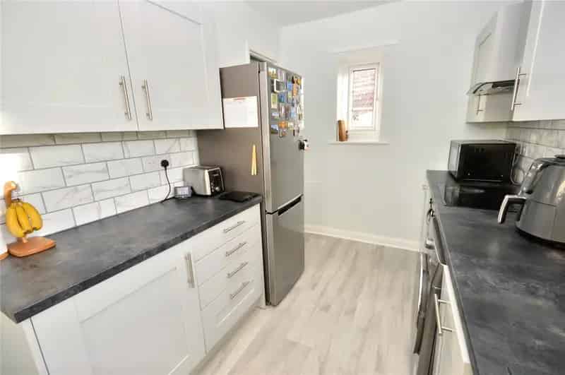 First Floor 3 Bedroom Apartment Adel Leeds Long Lease
