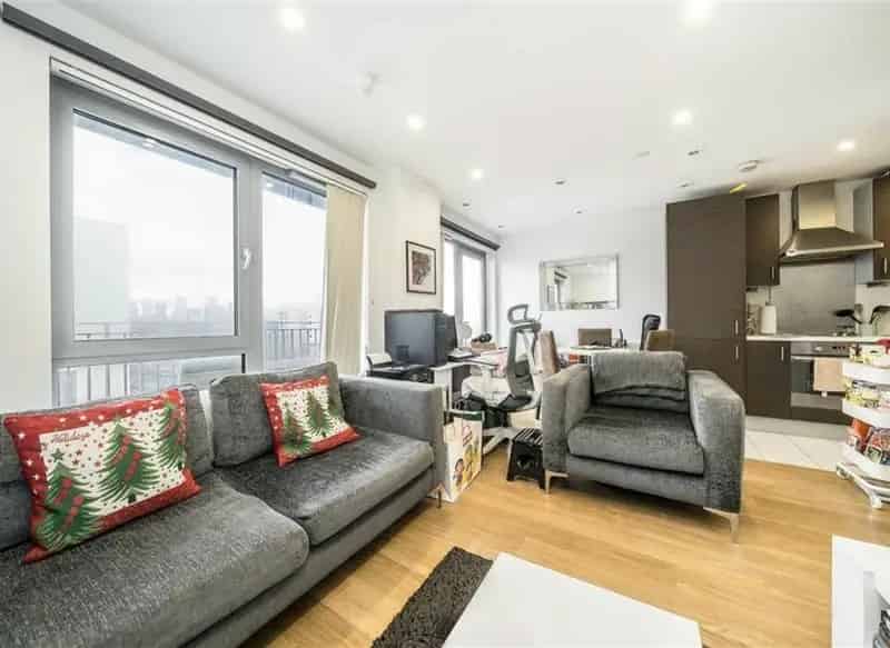 Modern Studio Apartment near Shadwell Aldgate East
