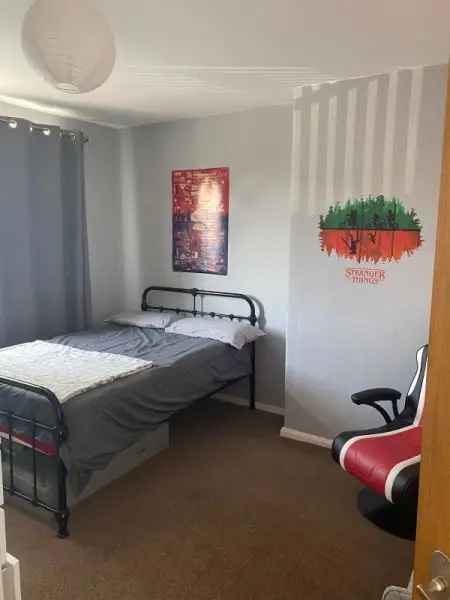 House For Rent in Leeds, England