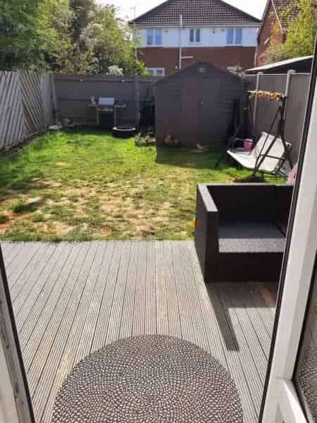 3 Bedroom Semi-Detached House Near Schools and Shops