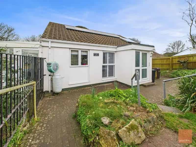 4 Bedroom Detached Bungalow for Sale
