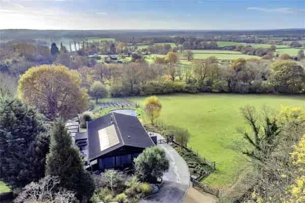 Oakdale Lane, Crockham Hill, Edenbridge, Kent, TN8 6RL | Property for sale | Savills