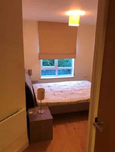 2 Bedroom Apartment Beaufort Park Parking Gym Pool