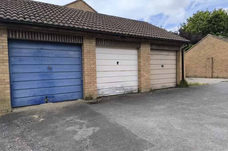 2 Bedroom House in Frome - Zero Deposit Available