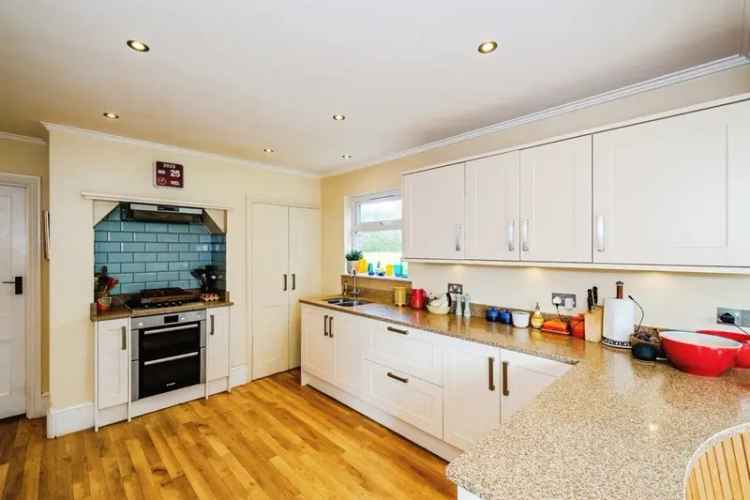 Four Bedroom Edwardian House Near Worthing Seafront