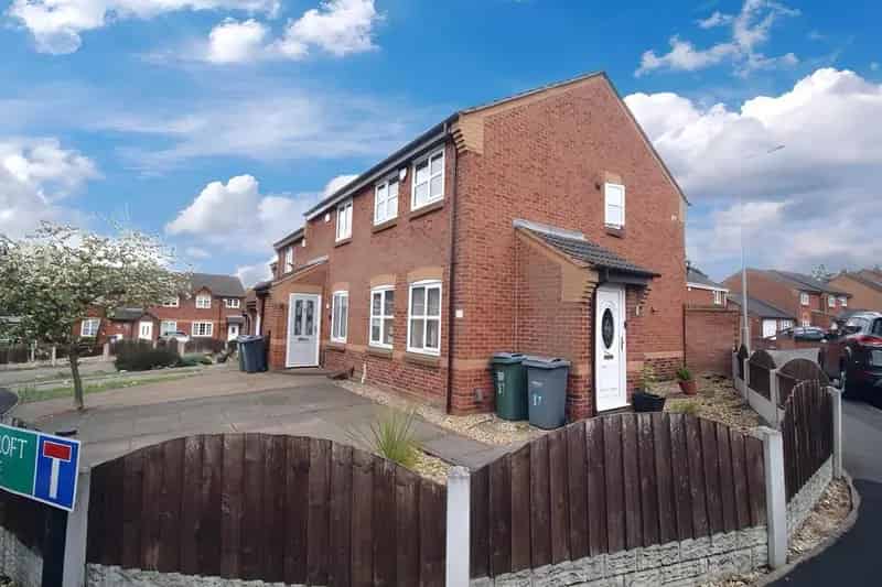 2 Bedroom End of Terrace House for Sale